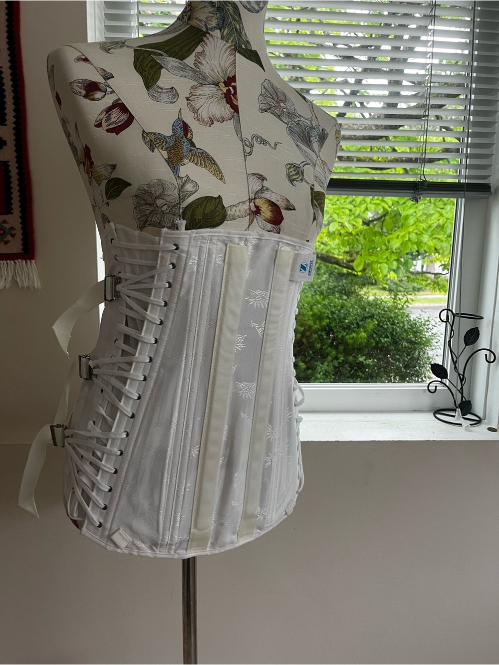 Zimmer 36 White Corset Waist Cincher
